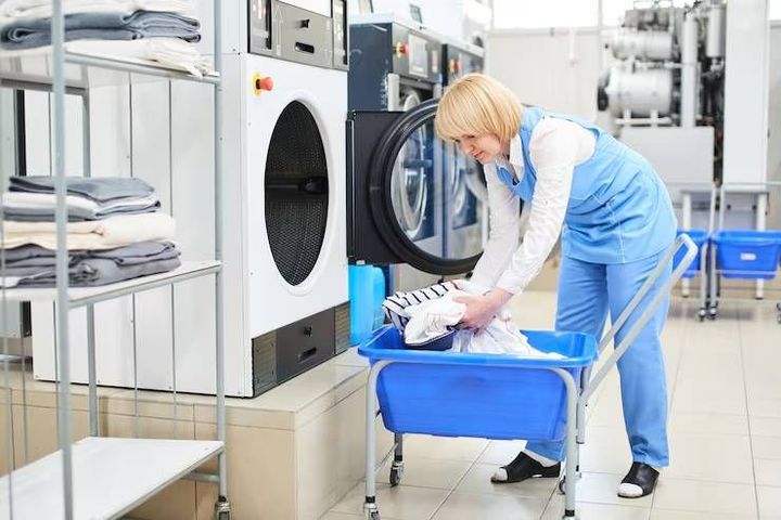 Commercial Laundry Services Guide With Business Laundry Solutions and Industry Insights
