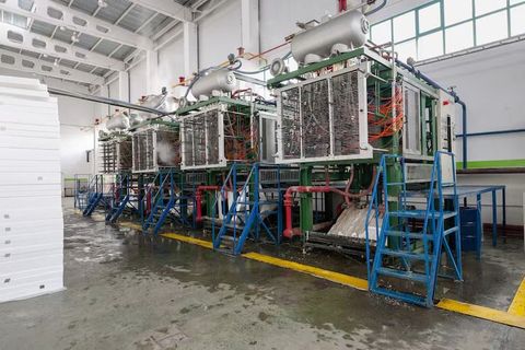 Heavy Industrial Packaging and Baling Systems Guide With Automation Insights