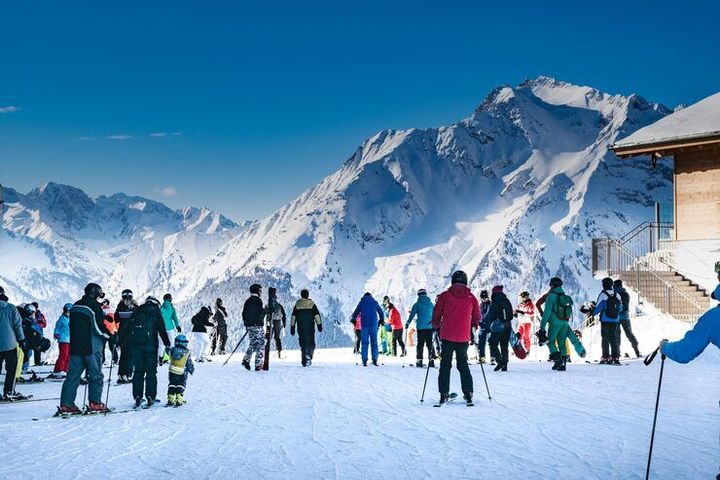 Ski Travel Destinations Tips for Choosing Snowy Mountains, Slopes, and Winter Trails