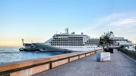 Explore Singapore Business Hotels With Meeting Spaces and Business Travel Tips
