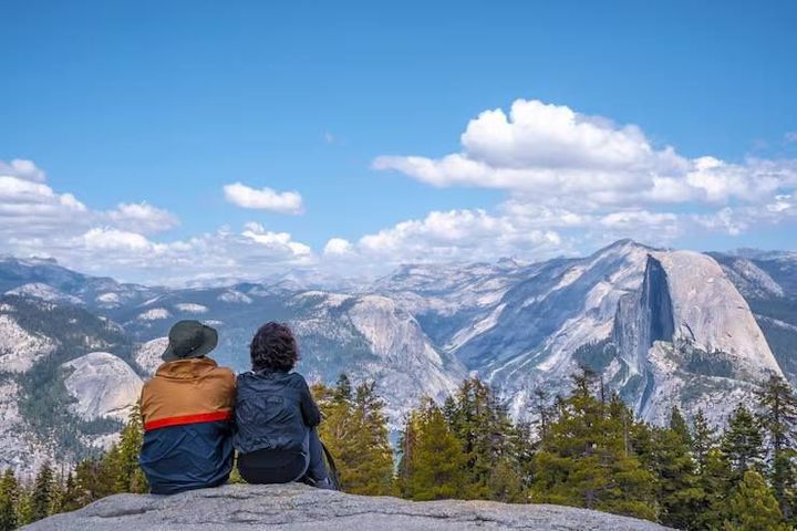 Mountain Tourism Suggestions for Scenic Routes, Outdoor Adventures, Hiking, and Planning